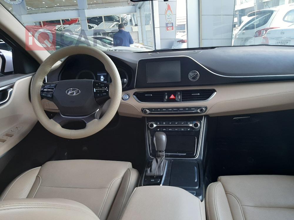 Hyundai Azera